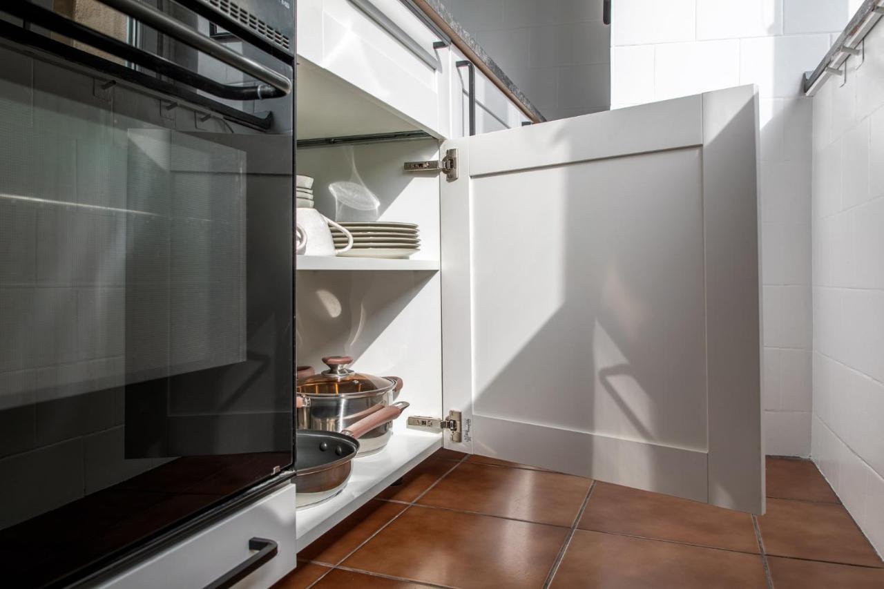 فيلا Designer Flat For 4, Heart Of Bucharest, Kitchen المظهر الخارجي الصورة